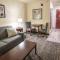 Cobblestone Hotel & Suites - Lamar