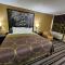 Super 8 by Wyndham Pine Bluff