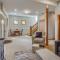 Beautiful 7 BEDROOM, 3 gathering areas, pool table, hot tub, and huge deck with 360-degree views!!