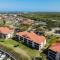 Riverfront views Watch the dolphin play in this Riverfront Bouchelle Condo ~ 462 Bouchelle 202 - نيو سميرنا بيتش