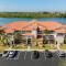 Riverfront views Watch the dolphin play in this Riverfront Bouchelle Condo ~ 462 Bouchelle 202 - نيو سميرنا بيتش