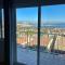 Mod2bd2ba ShowstoprViews. BBQ. Garage.