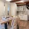 Pine & Oak Holiday Home