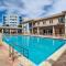 Set sail in this beautiful coastal themed 32 Condo with gorgeous ocean views OW13-305 - New Smyrna Beach