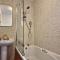 Cosy 2 double bed property in Milton
