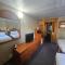 Redrock Country Inn