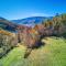 Jolly Jingle Cabin, Pickleball Court, Creek, WIFI, Mountain Views, Starting at 79" - 科斯比