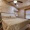Jolly Jingle Cabin, Pickleball Court, Creek, WIFI, Mountain Views, Starting at 79"