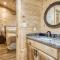 Jolly Jingle Cabin, Pickleball Court, Creek, WIFI, Mountain Views, Starting at 79"