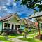 Lanta L.D. Beach Bungalow