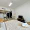 Luxury Studio w/ BoHo Design and Balcony for 4 Pax