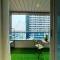 Luxury Studio w/ BoHo Design and Balcony for 4 Pax
