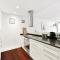 2 Bedroom Apartment Short Term Rental & Flexible Renting Shoreditch with Free WiFi & Balcony