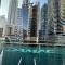 Lux BnB Upper Crest Tower I Skyline Views - Dubaj
