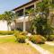 Casa Ampla Com Jardim