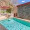 Luxury Flamingo villa with outdoor bar - pool and magnificent views