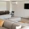 Emerald Apt at Maho Beach