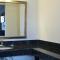 Royal Inn & Suites