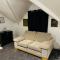 1 Luxe Exec Bedroom Apt Derby
