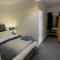 1 Luxe Exec Bedroom Apt Derby