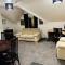 1 Luxe Exec Bedroom Apt Derby