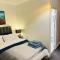 1 Luxe Exec Bedroom Apt Derby