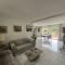 Sainte Maxime Sémaphore : Haut de Villa T4, Piscine, Terrasse, Clim, Proche Mer - FR-1-226-531 - 圣马克西姆