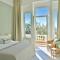 Villa Sorriso mit Pool direkt am Meer