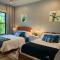 Waterfront 5BD/5BA Dock & 9P-Hottub