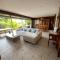 Tahitian villa avec accès mer privé à 300 m