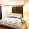 Private Suite with Private Entrance King bed - Richmond