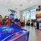 Pacific Brand New 5BR TH Pool in Windsor Island - Давенпорт
