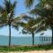 Residential two-bedroom unit on The Strand, self-check in, free Wi-fi - Townsville