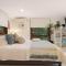 MacMasters Studio Retreat