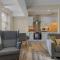Pass the Keys Newly Renovated 2 Bedroom Town Centre Apartment - 阿尔弗斯顿