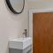 Pass the Keys Newly Renovated 2 Bedroom Town Centre Apartment - 阿尔弗斯顿