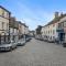 Pass the Keys Newly Renovated 2 Bedroom Town Centre Apartment - Ulverston
