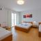 Seagull Pool Apartments & Studios - Novalja
