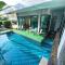 Intimate Oasis, 2 bedrooms Pool - Ban Kata