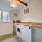 Oak Cottage, Dilham, Norfolk - Close to Wroxham & the Broads - Dilham