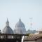 Amazing Piazza Venezia with Jacuzzi and terrace