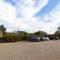Graziers Cottage - character Cotswold cottage with inglenook, parking and pub nearby