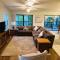 Private Retreat Under Oak Canopy - St. Augustine