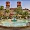Private Retreat Under Oak Canopy - St. Augustine