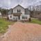 Wooded Escape with Beautiful Backyard and Mtn Views! - 查塔努加