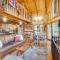 Tree-Lined McCall Cabin Walk to Payette River!