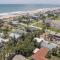 Beautiful Beach Home, 1 Block To Beach, Fire Pit, Bikes - Flagler Beach