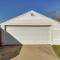 Quaint Cedar Rapids Home, 4 Mi to Downtown!