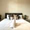 Desirable 2 Bedroom Apartment in Bicester that sleeps 5