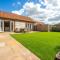 Filby Barn by Big Skies Cottages - Docking